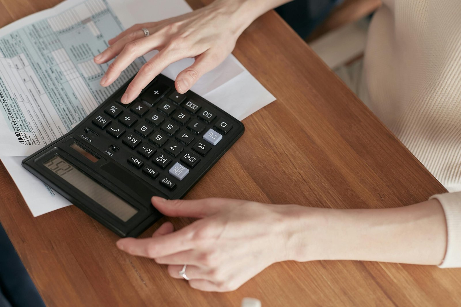When Is It Worth It to Hire a Tax Attorney?